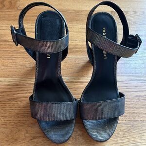 Madden Girl Ankle Rollo Platform Stiletto 5” Golden Metallic/ Black Heels-9.5